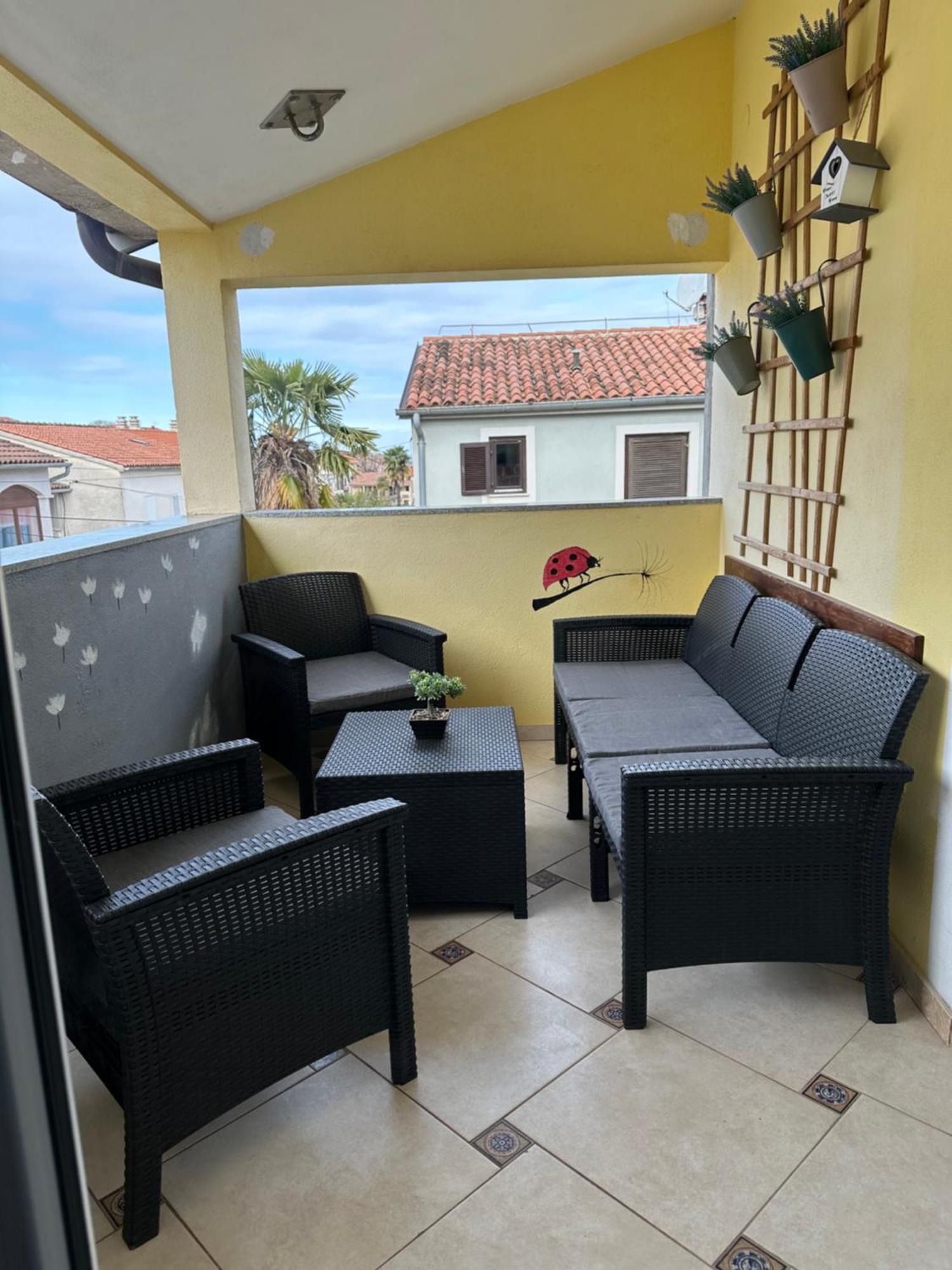 Apartment Lena Funtana Ngoại thất bức ảnh